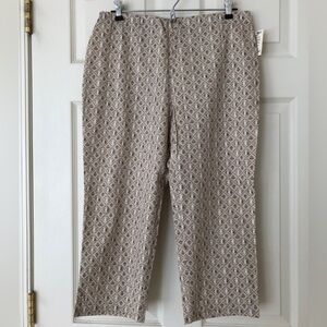 NWT Max Studio Stretch Cotton Beige Print Capri Pants Size Large